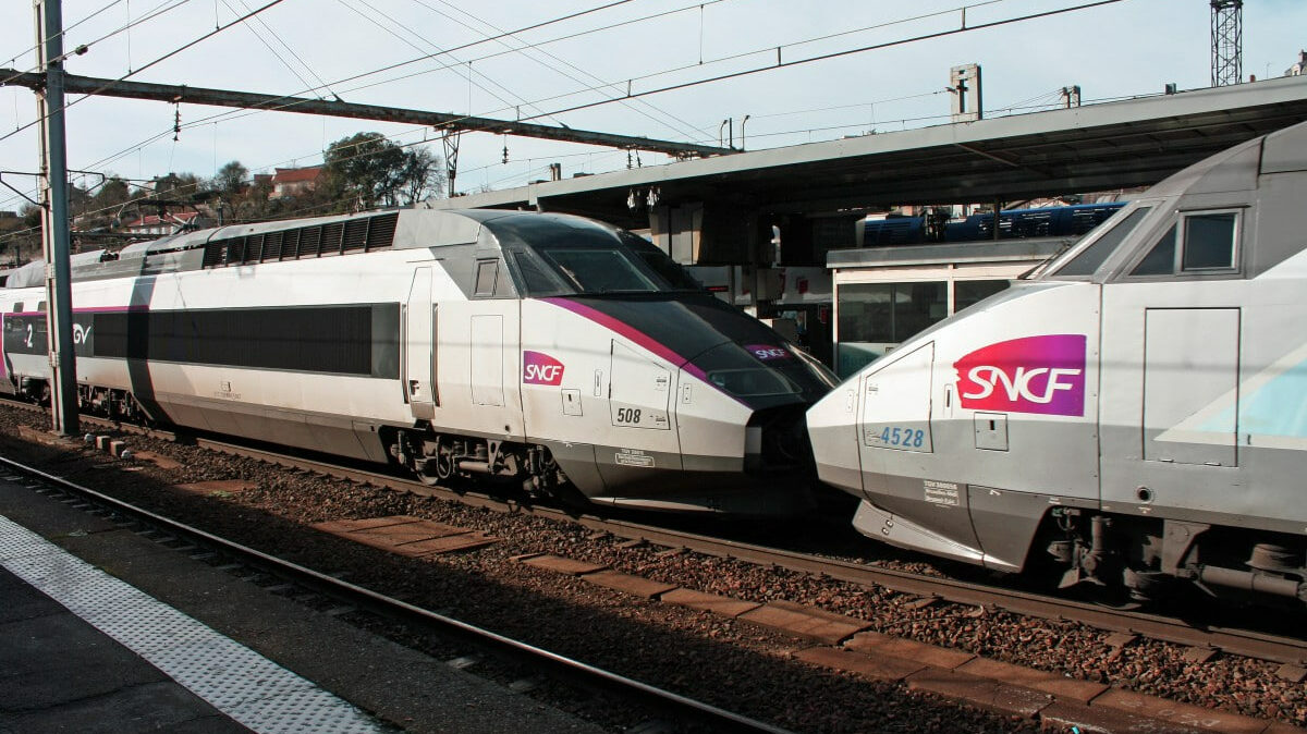 trains sncf contrôleurs