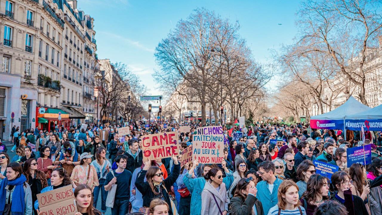 8 mars