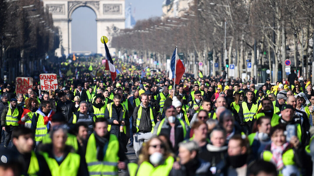 10 Septembre macron gilets jaunes LFI RIC