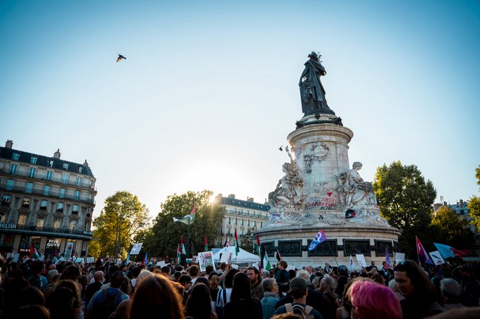 Paris Repu