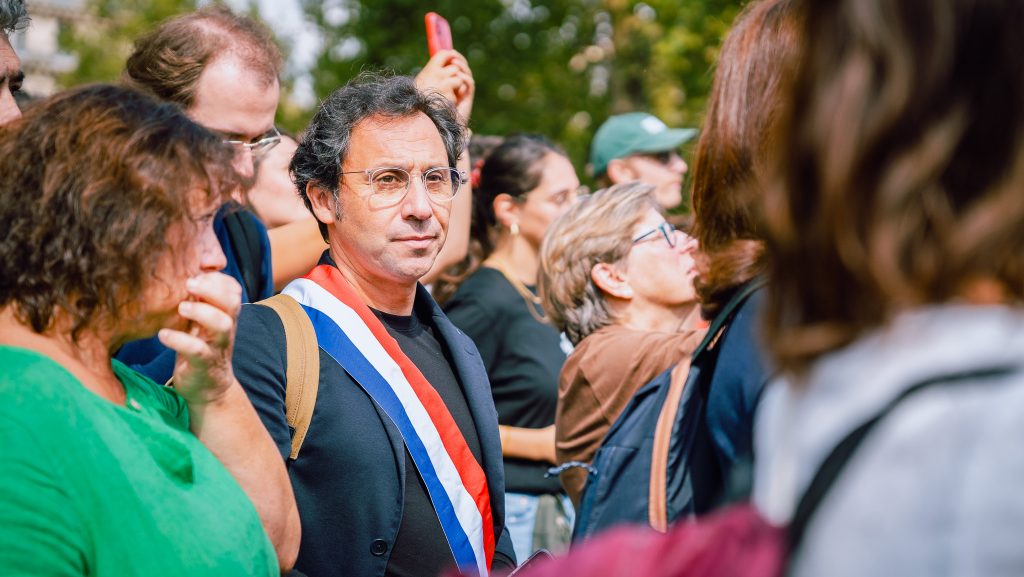 « Mon combat, c’est la protection de l’enfance » – Entretien avec Rodrigo Arenas, député LFI nommé au Conseil supérieur des programmes