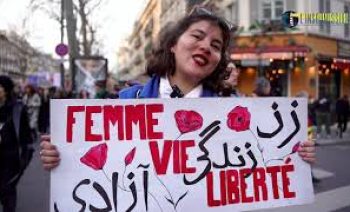 Greve-feministe-Reportage-de-linsoumission-au-coeur-du-8-mars